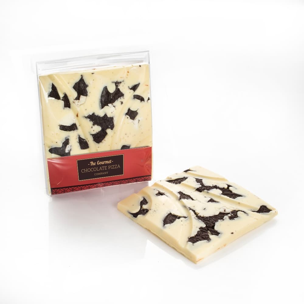 Customers will want to dive into our Cookies and Cream Bar with white chocolate and oreo biscuits.